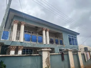 7bdrm House in Top-Boat Estate, Kumasi Metropolitan for sale