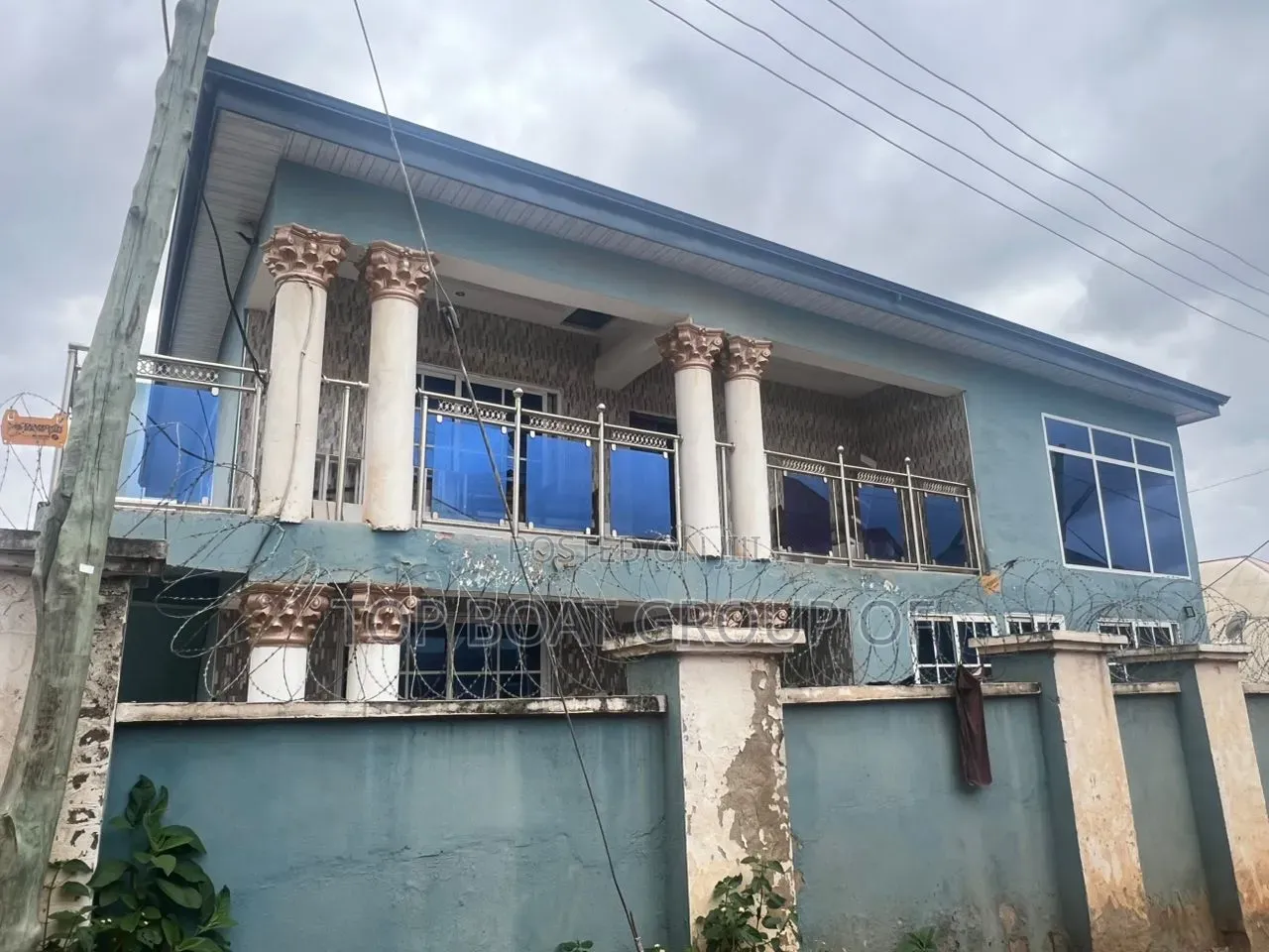 7bdrm House in Top-Boat Estate, Kumasi Metropolitan for sale