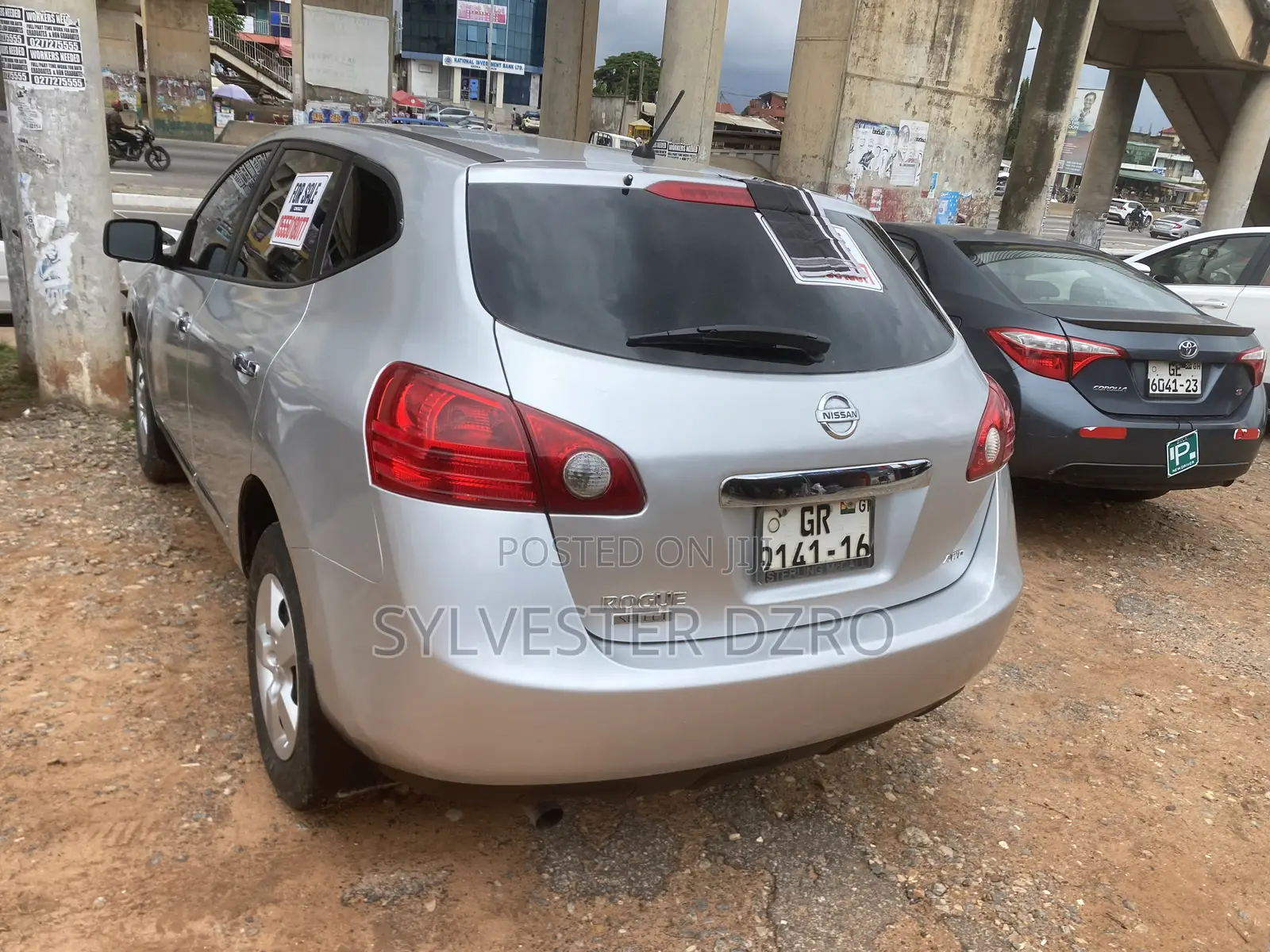 Nissan Rogue SV 2012 Silver