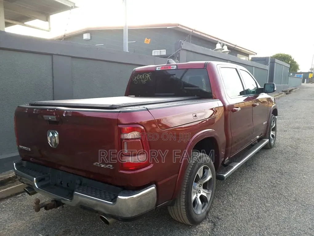 RAM 1500 2020 Burgundy