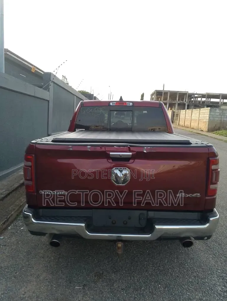 RAM 1500 2020 Burgundy