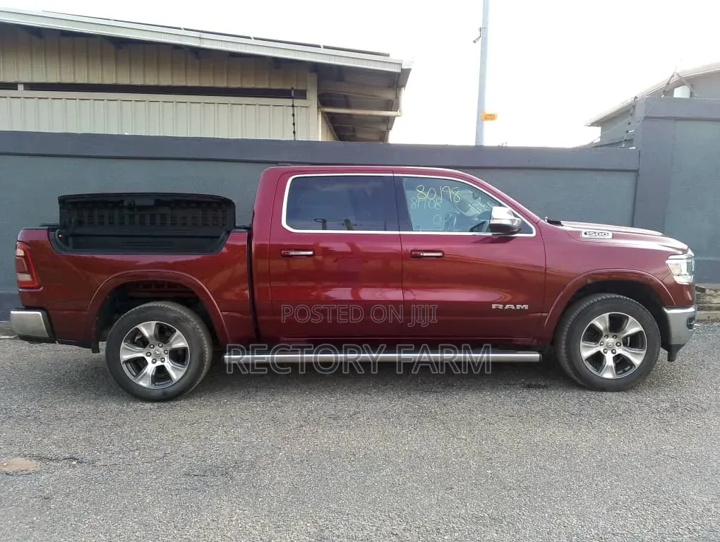RAM 1500 2020 Burgundy