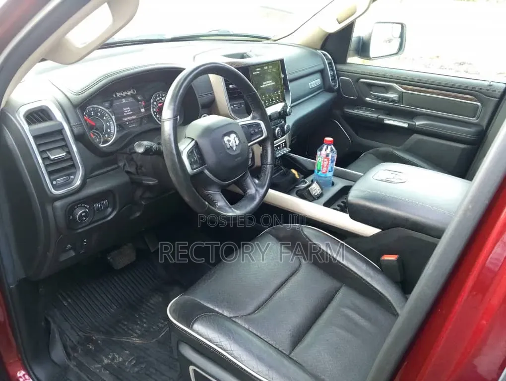 RAM 1500 2020 Burgundy