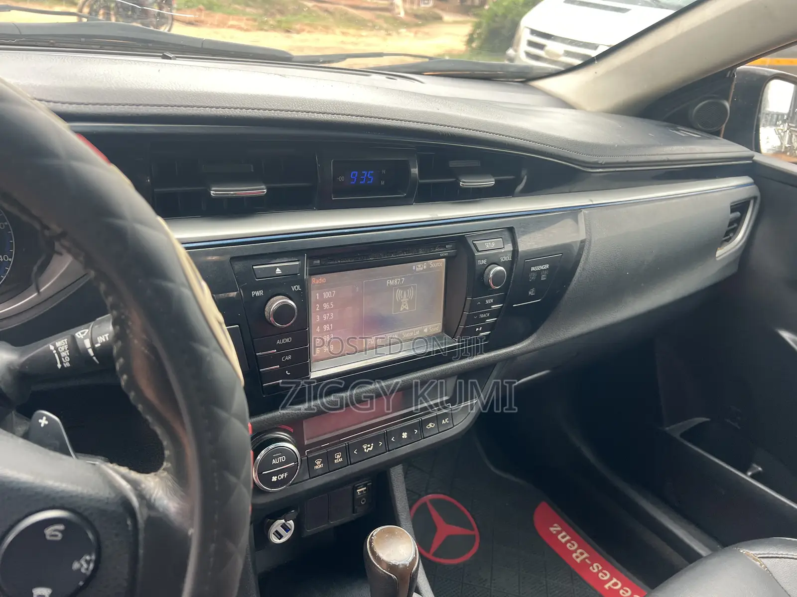 Toyota Corolla S Premium 4dr Sedan (1.8L 4cyl CVT) 2016 Red