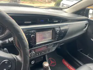 Toyota Corolla S Premium 4dr Sedan (1.8L 4cyl CVT) 2016 Red