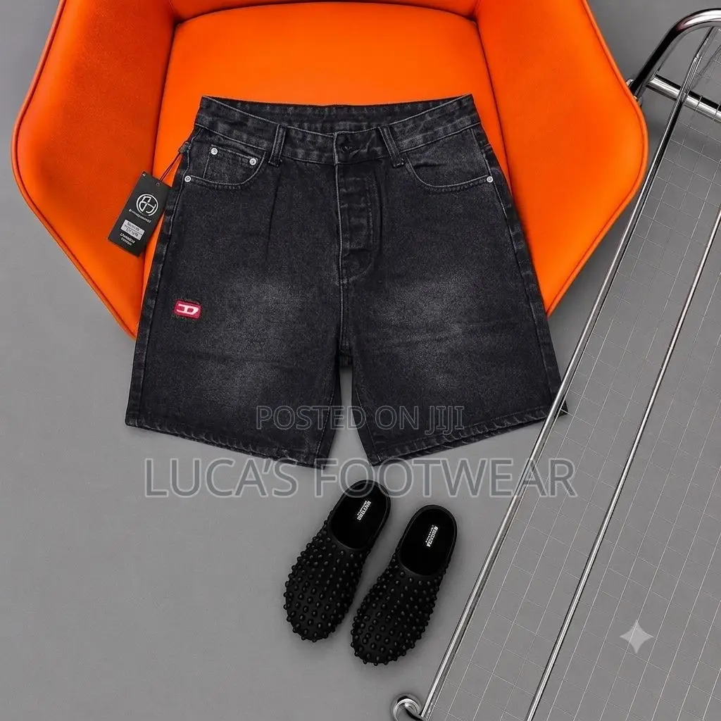 Short Jeans