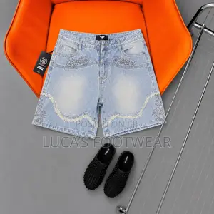 Short Jeans