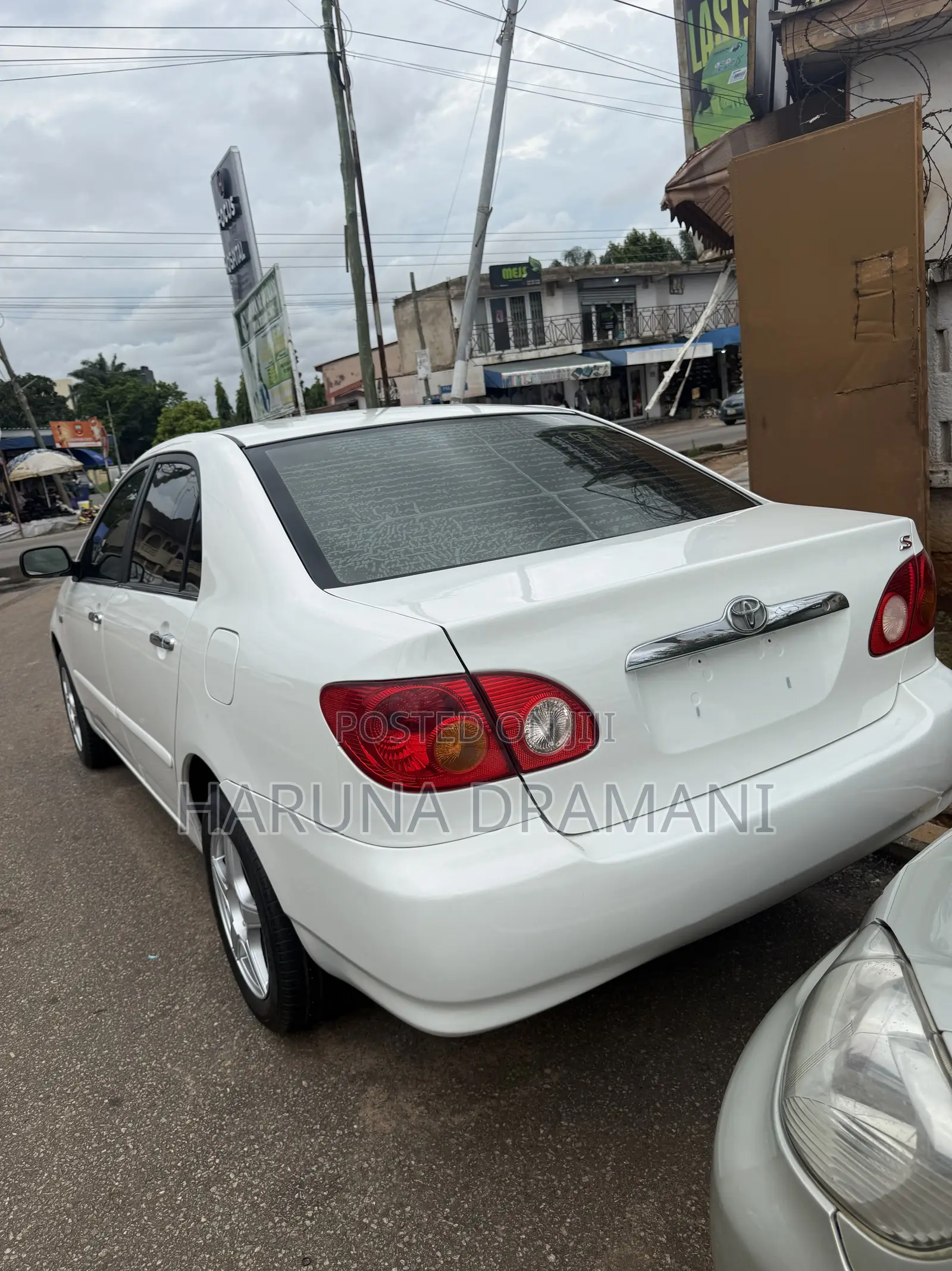 Toyota Avensis 2009 White