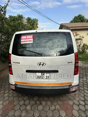 Hyundai H1 2019 White