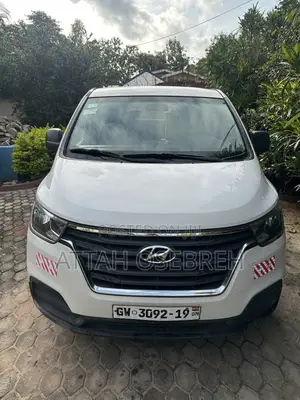 Hyundai H1 2019 White