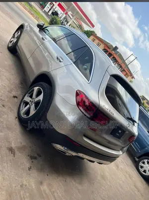 Mercedes-Benz GLC-Class 2022 Silver