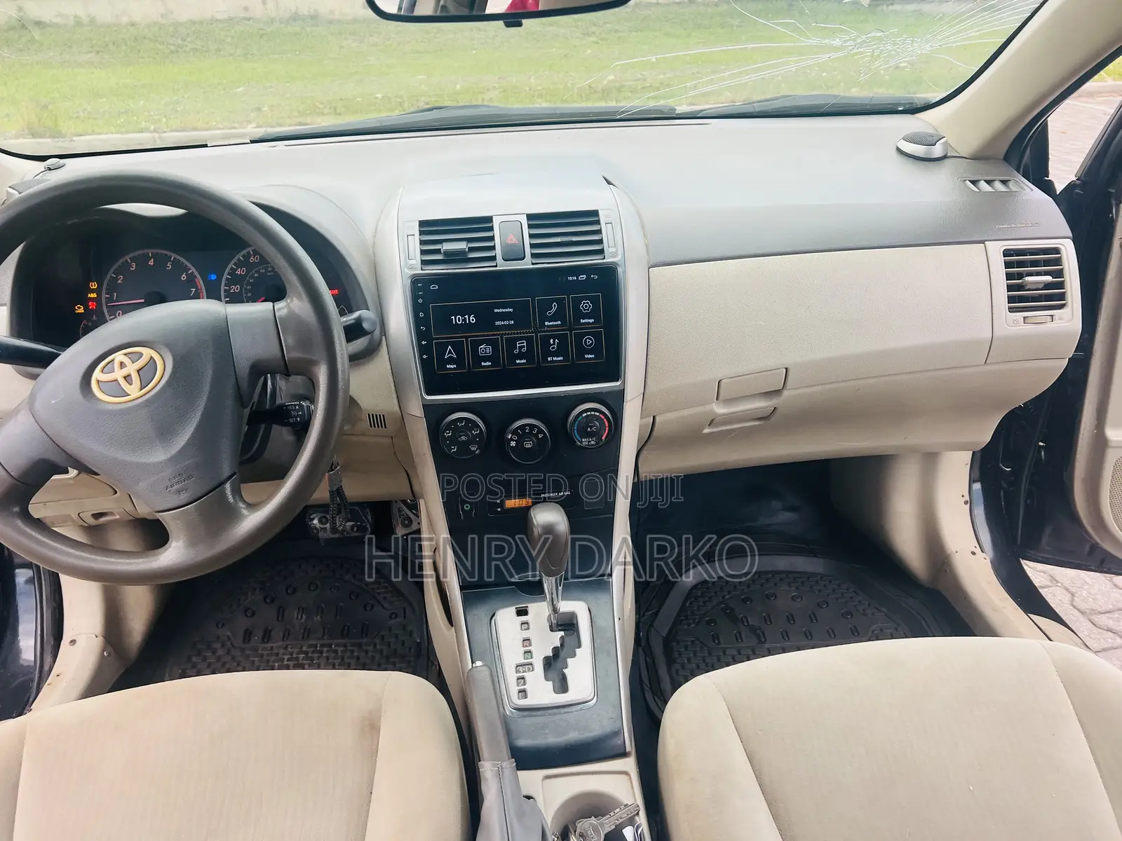 Toyota Corolla 2010 Black