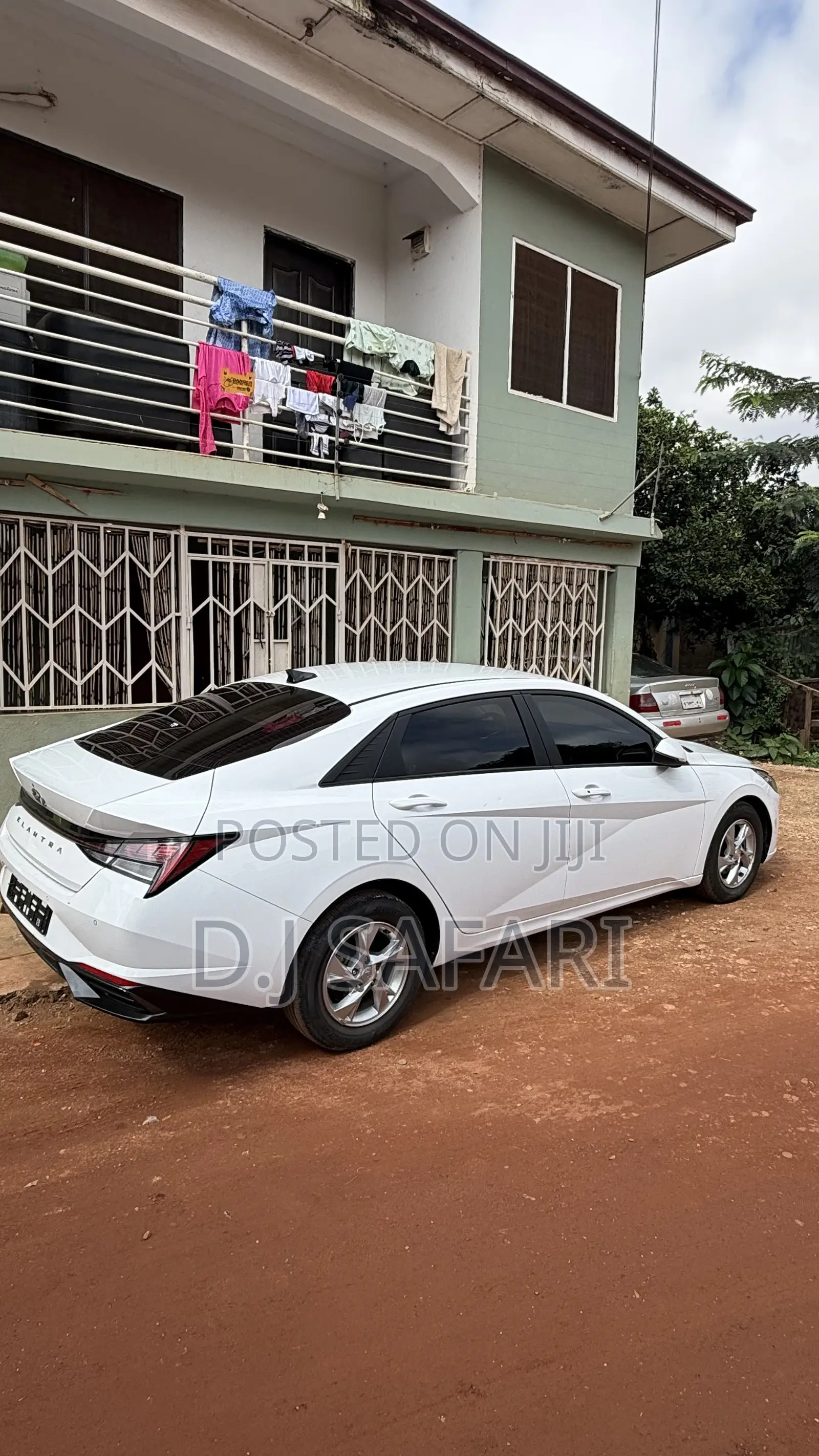 Hyundai Elantra Limited 2021 White