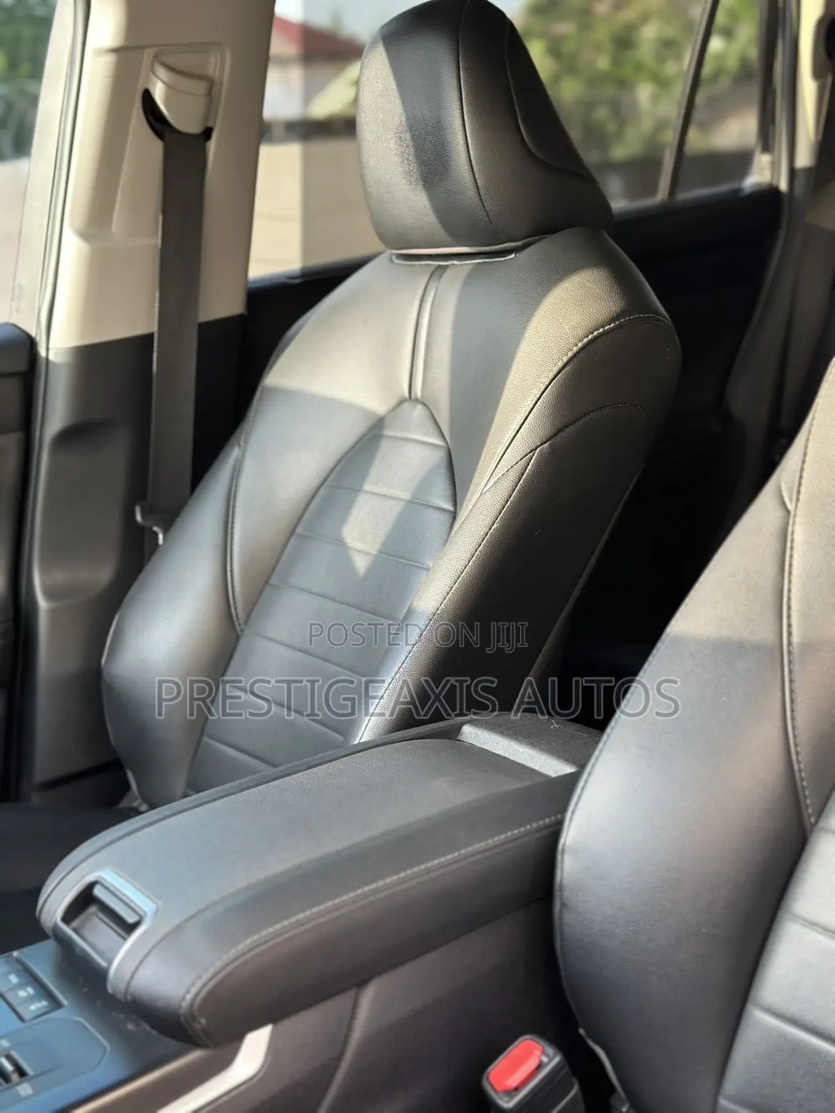Toyota Highlander XLE 2022 Black