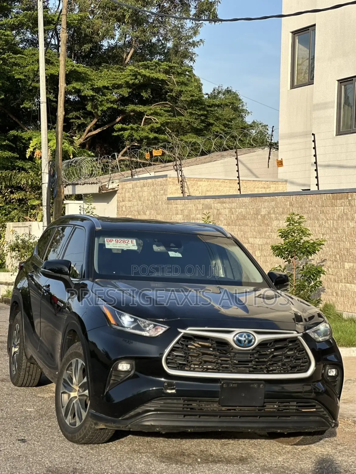 Toyota Highlander XLE 2022 Black