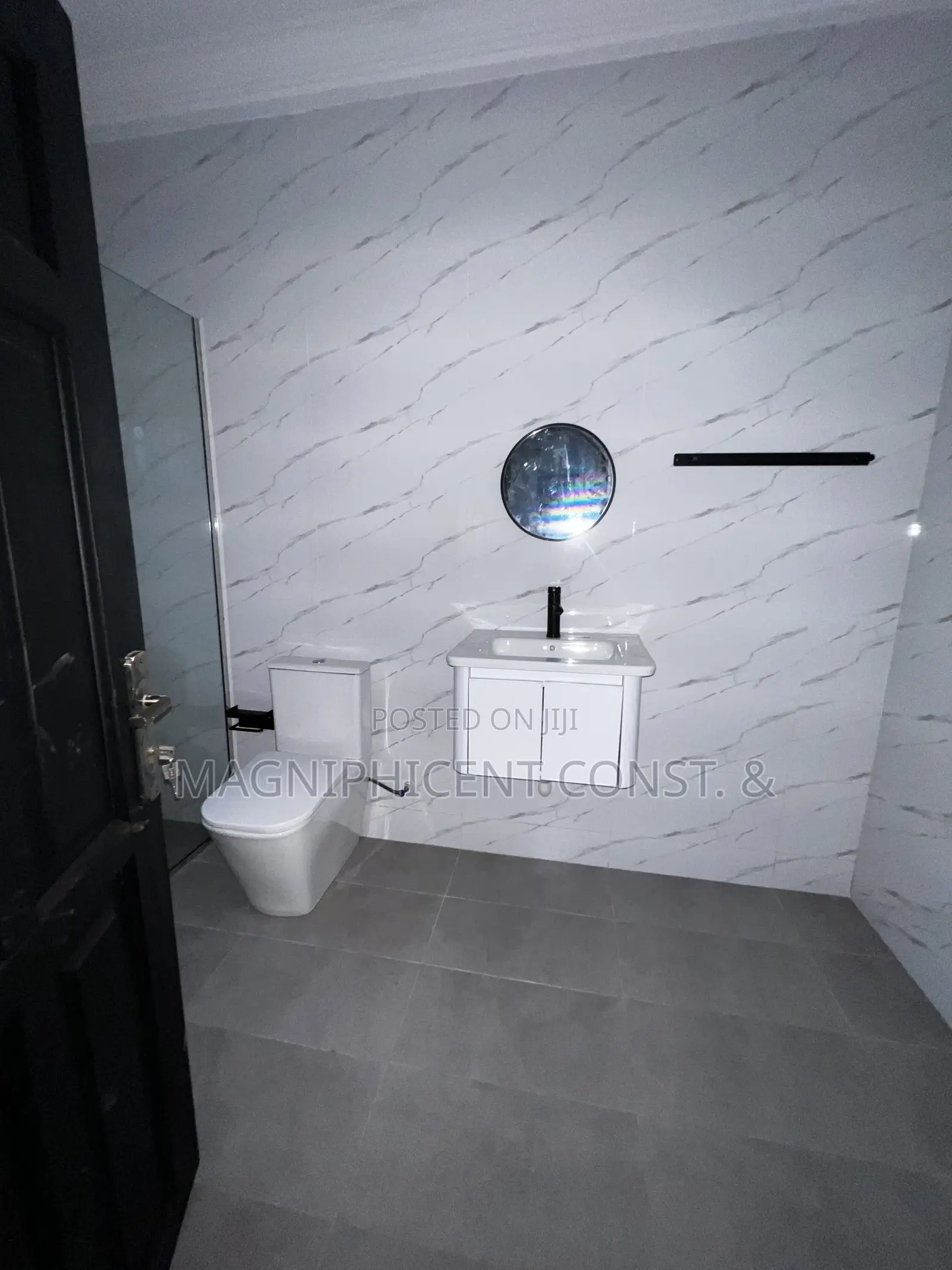 3bdrm House in Lakeside, Ashaley Botwe for rent