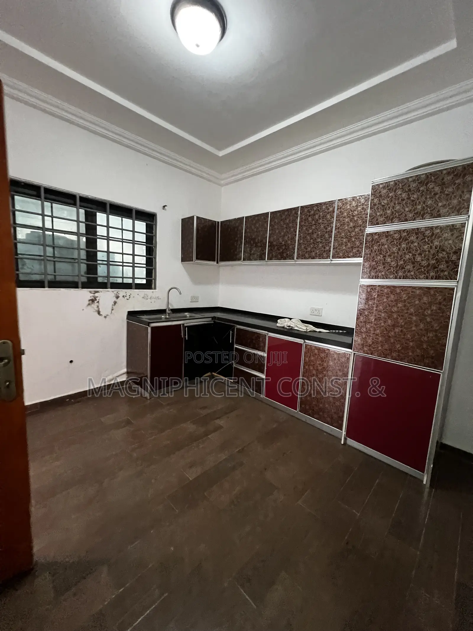 3bdrm House in Lakeside, Ashaley Botwe for rent