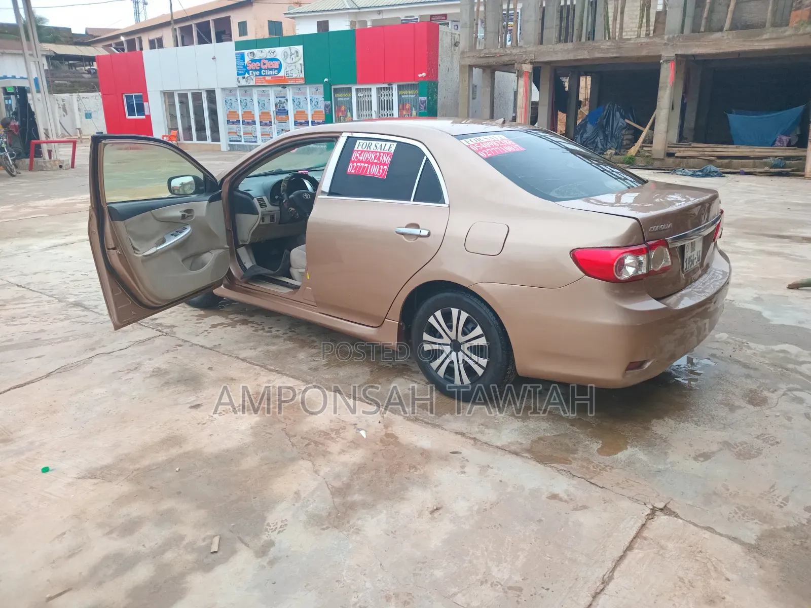 Toyota Corolla 2011 Brown