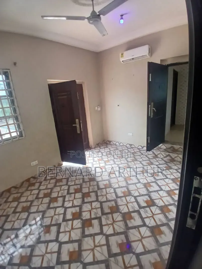 3bdrm Duplex in Bernard Agency, Amasaman for rent