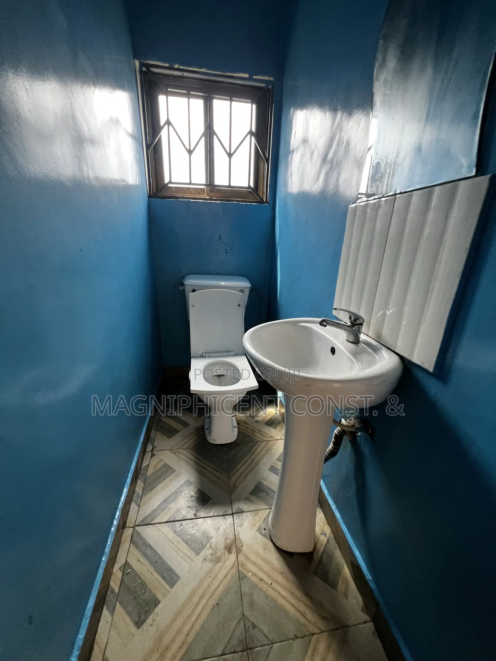 2bdrm Apartment in Lakeside, Ashaley Botwe for rent