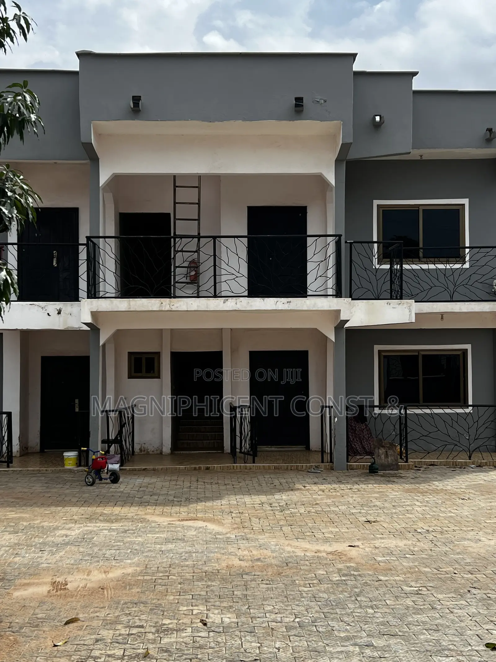 2bdrm Apartment in Lakeside, Ashaley Botwe for rent