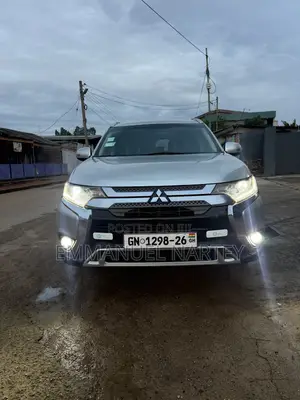 Mitsubishi Outlander 2019 Silver