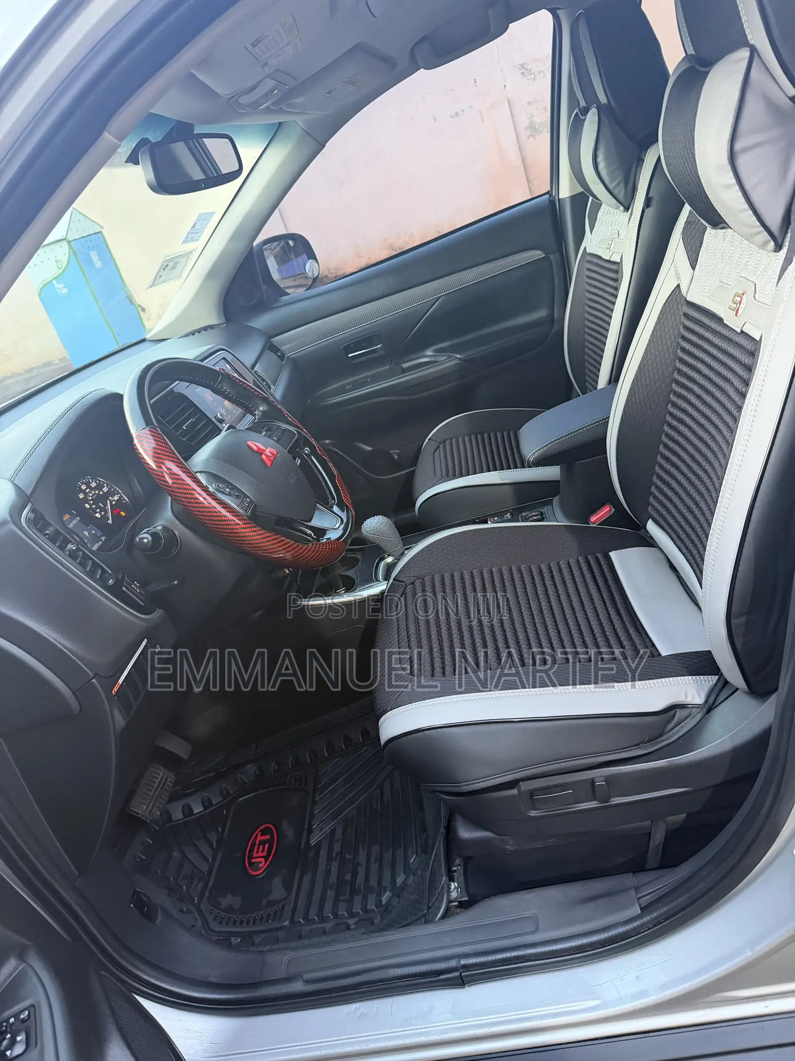 Mitsubishi Outlander 2019 Silver