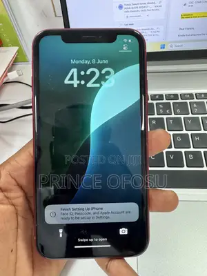 Apple iPhone XR 64 GB Red
