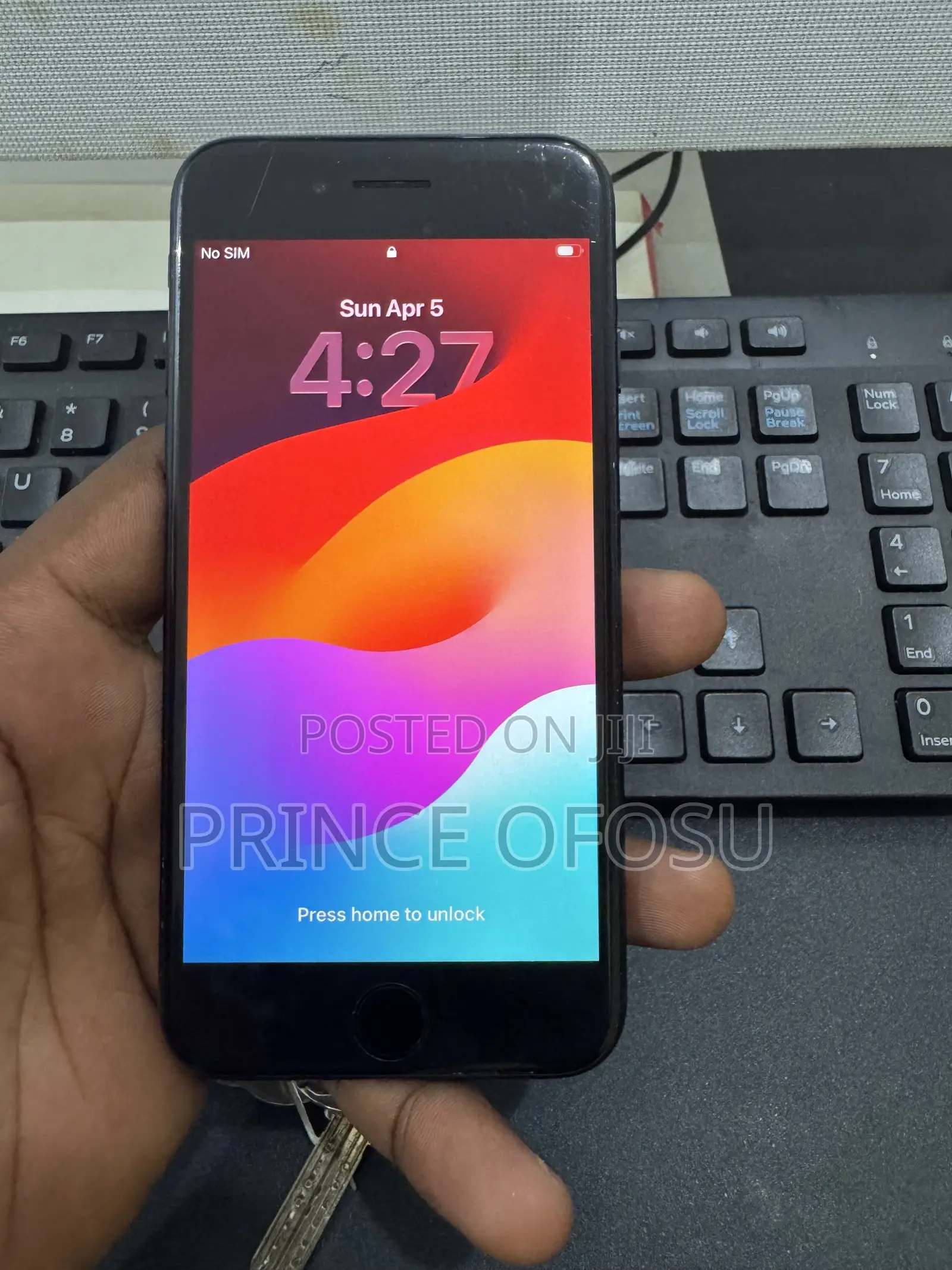 Apple iPhone SE (2022) 64 GB Black