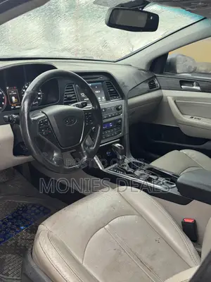 Hyundai Sonata Sport 2.0T Sedan FWD (2.0L 4cyl 6A) 2016 Gray