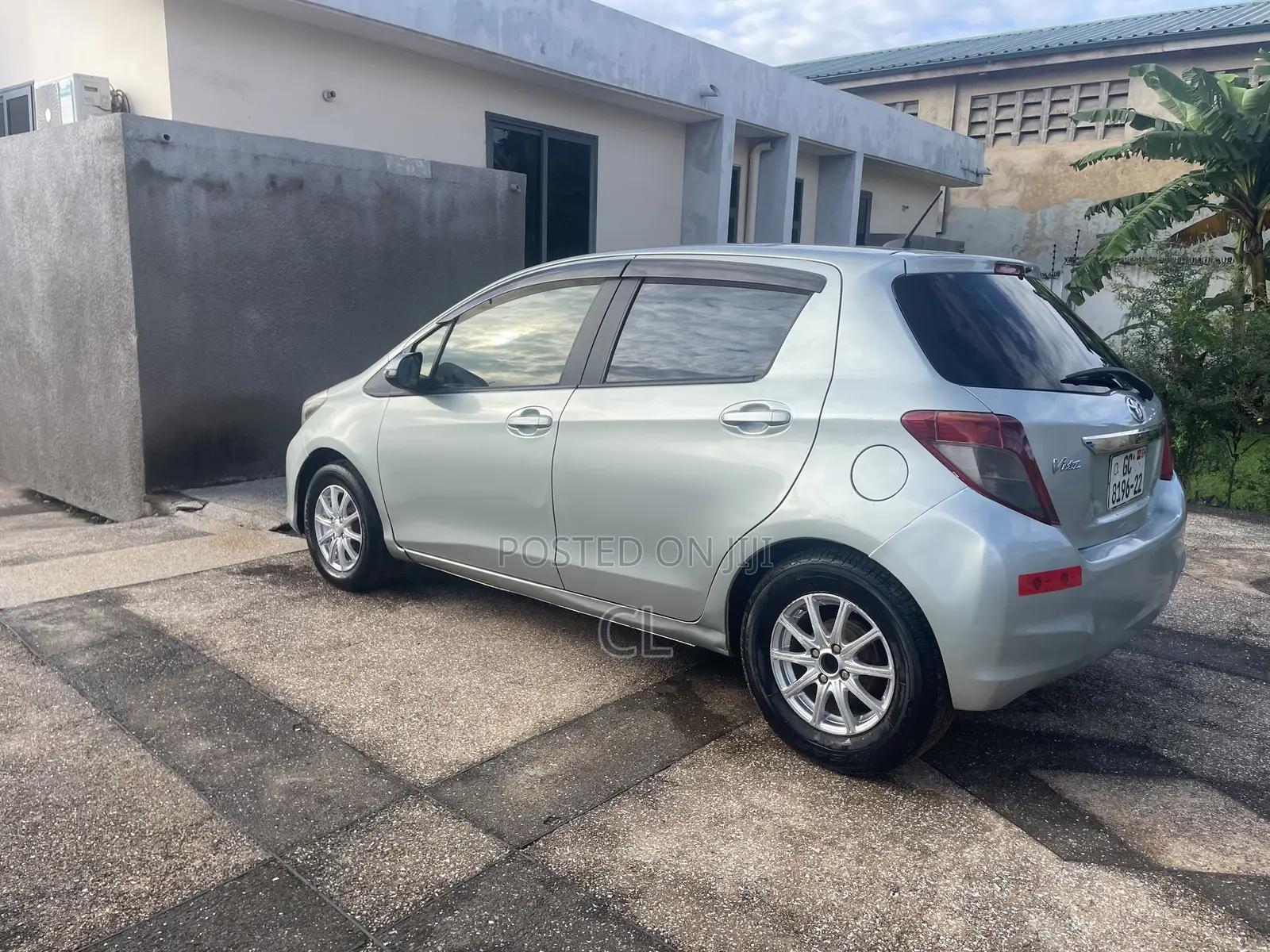 Toyota Vitz 1.3 AWD 3dr 2012 Blue