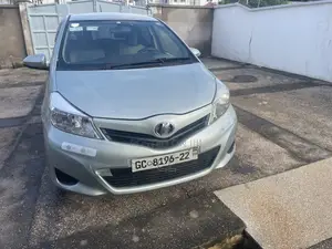 Toyota Vitz 1.3 AWD 3dr 2012 Blue