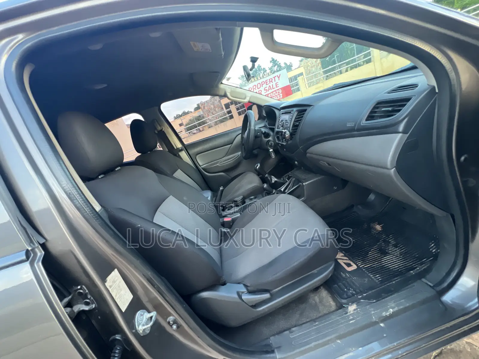 Mitsubishi L200 2016 Green