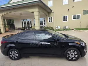 Hyundai Elantra SE Sedan FWD (1.8L 4cyl 6A) 2016 Black