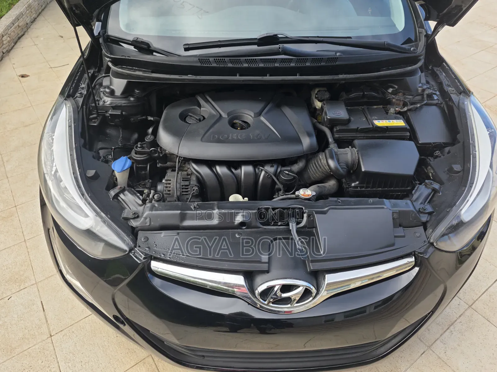 Hyundai Elantra SE Sedan FWD (1.8L 4cyl 6A) 2016 Black