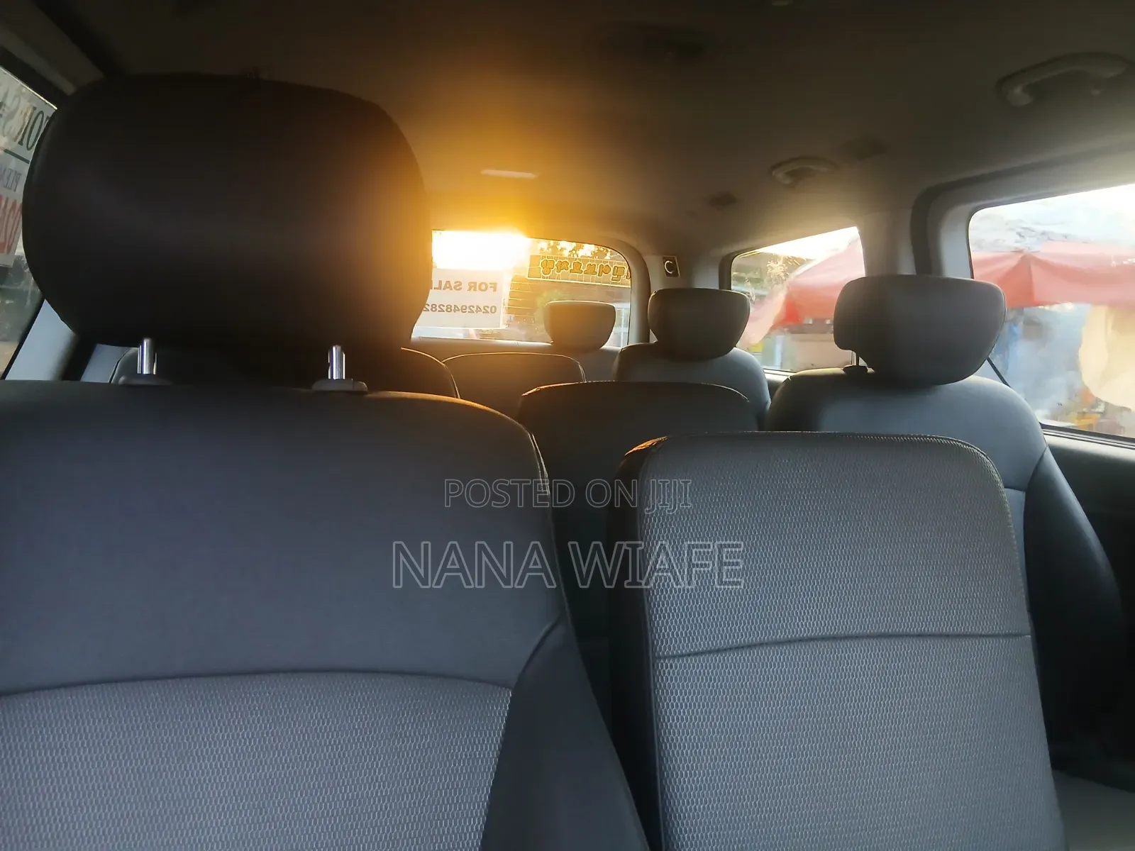 Hyundai H1 2014 Yellow