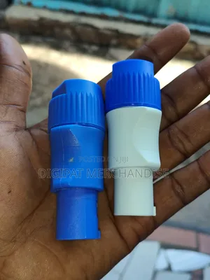 Powercon Plugs