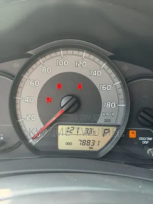Toyota Vitz 1.0 FWD 3dr 2014 Silver