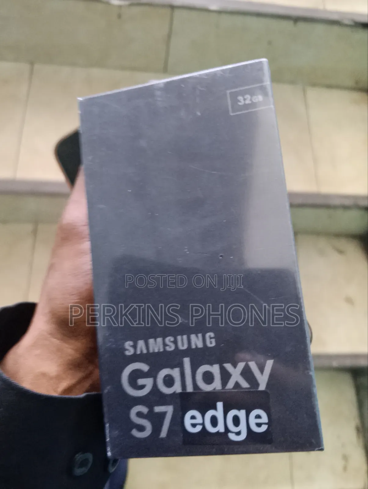 New Samsung Galaxy S7 edge 32 GB Black