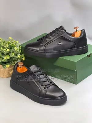 Lacoste Men's Fashionable and Comfortable Casual Sneakers