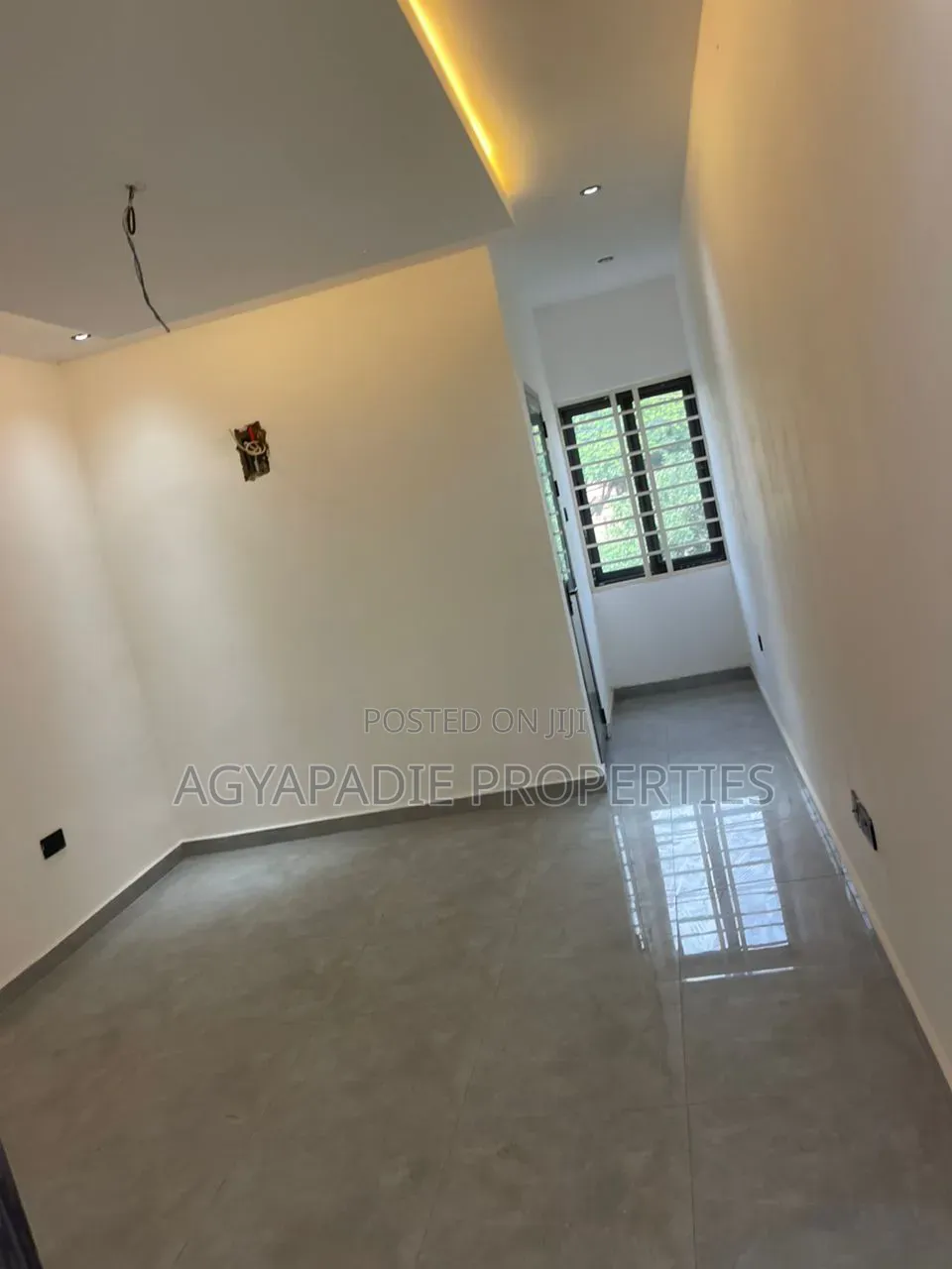 4bdrm Mansion in Pokuase for sale