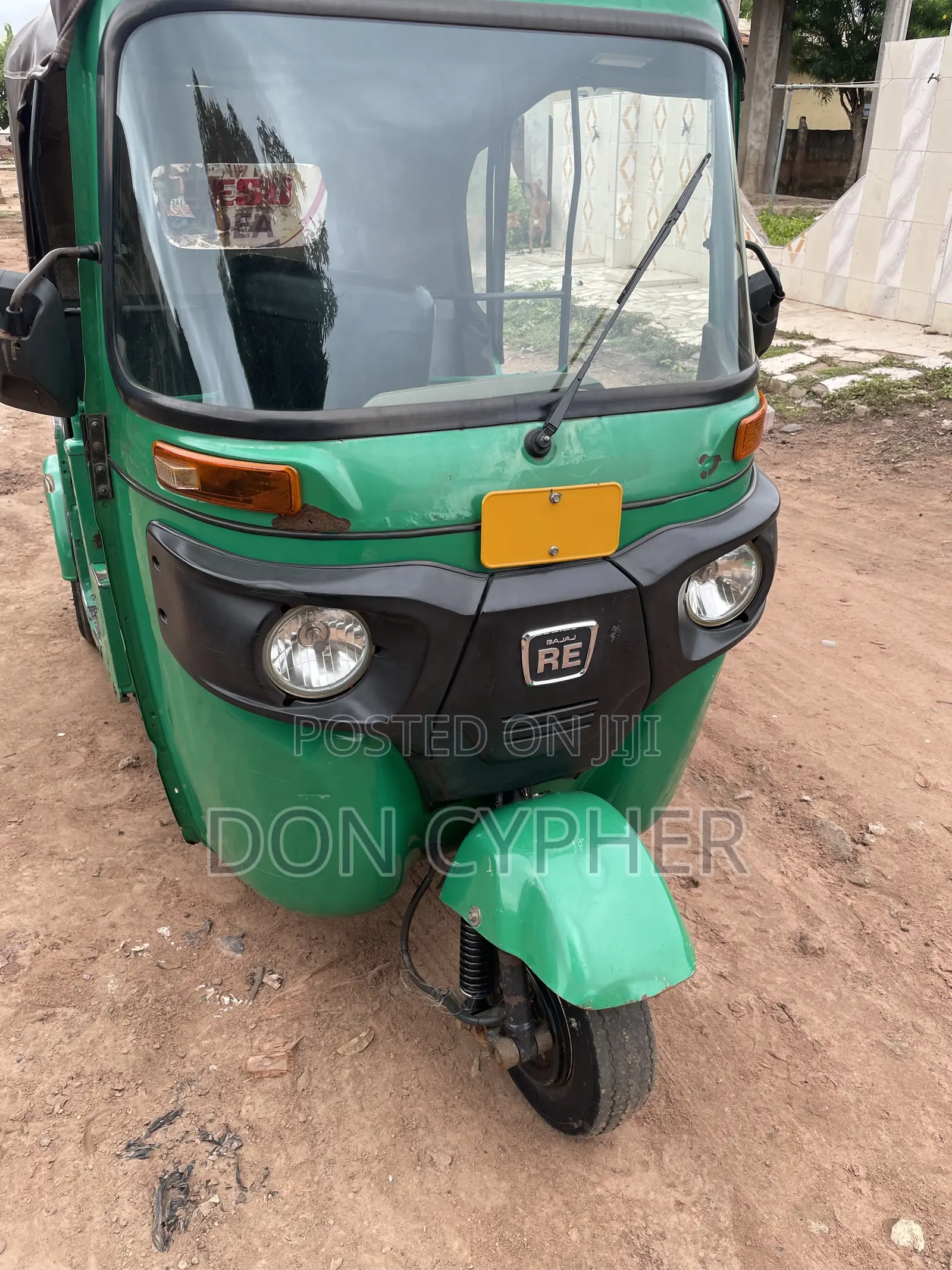Bajaj RE 2023 Green
