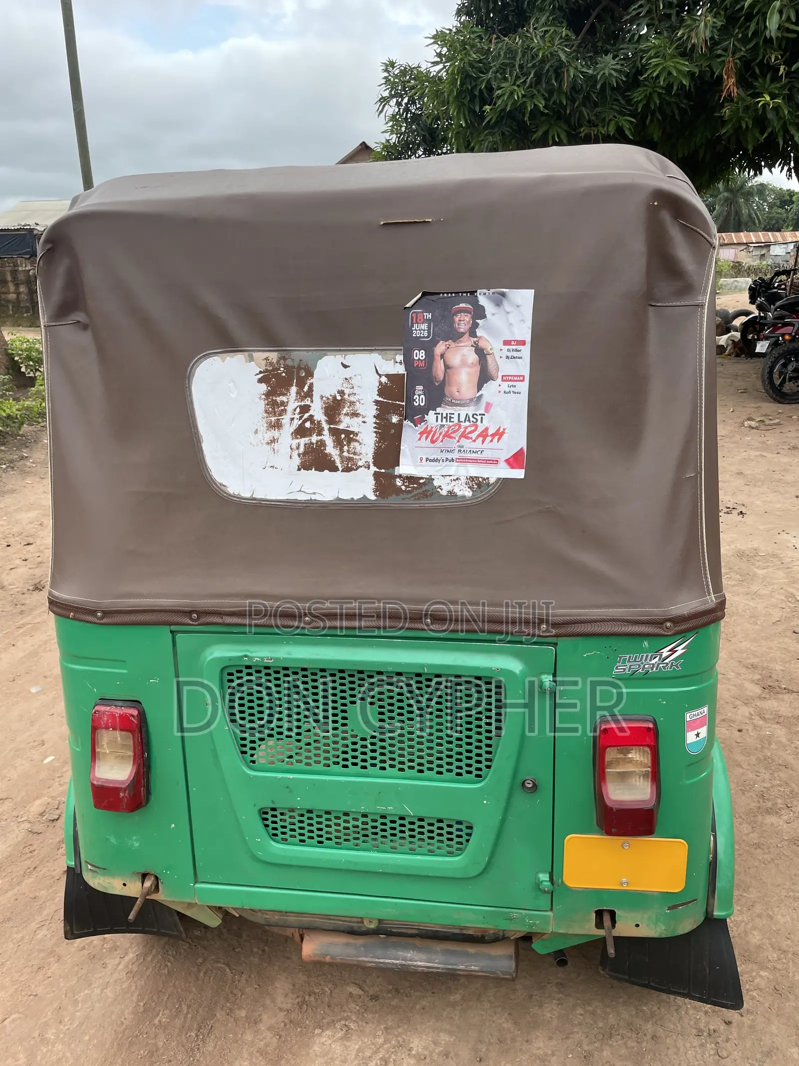 Bajaj RE 2023 Green