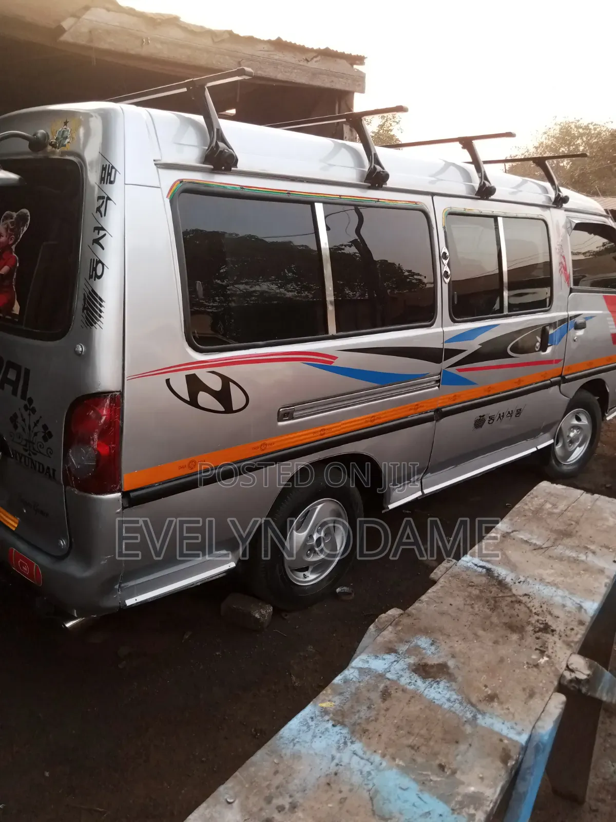 Hyundai H-100 2004 Silver