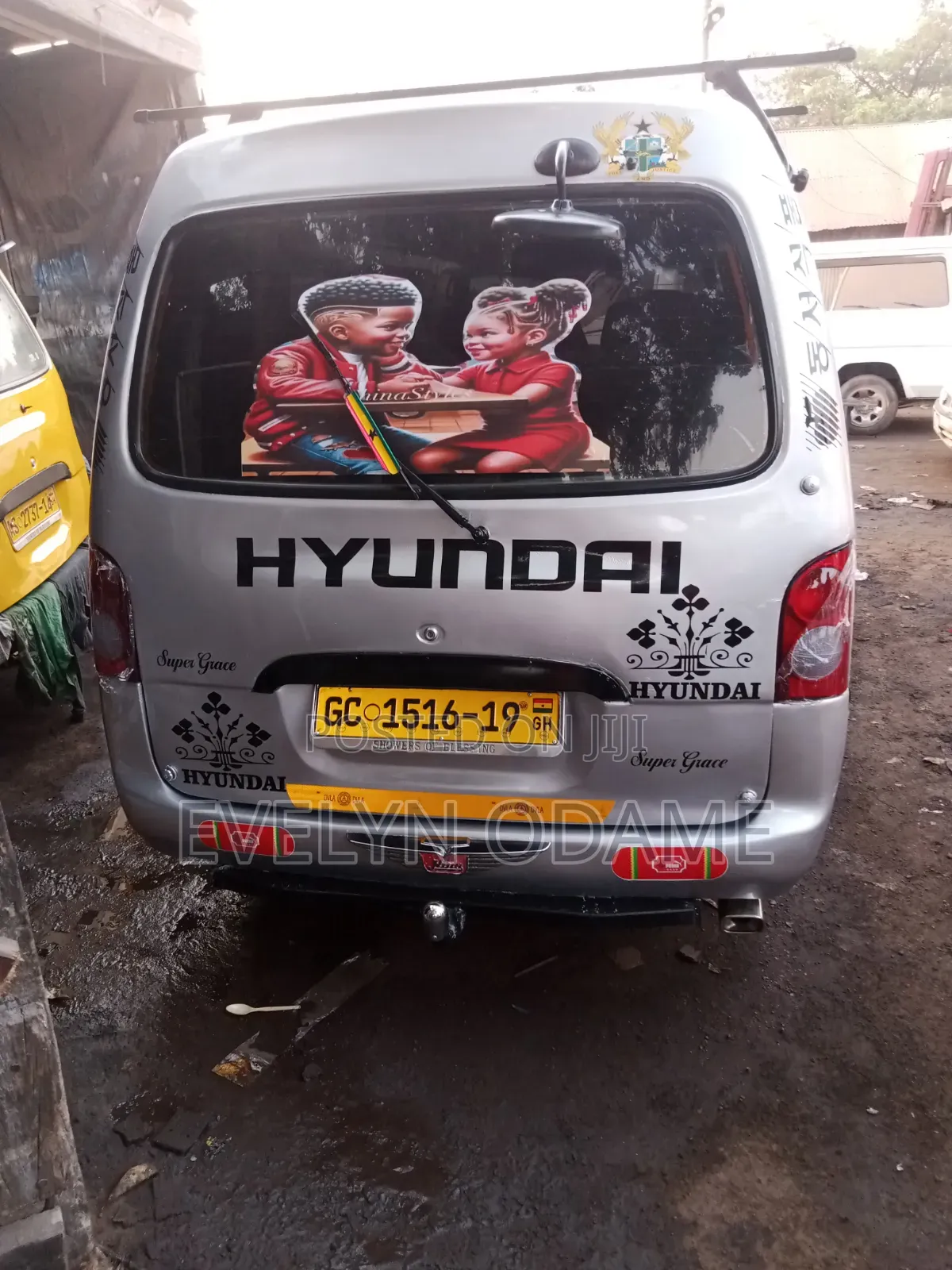Hyundai H-100 2004 Silver