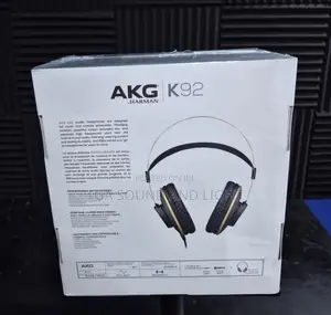 Akg Pro Audio Over-Ear, Closed-Back Studio Headphones