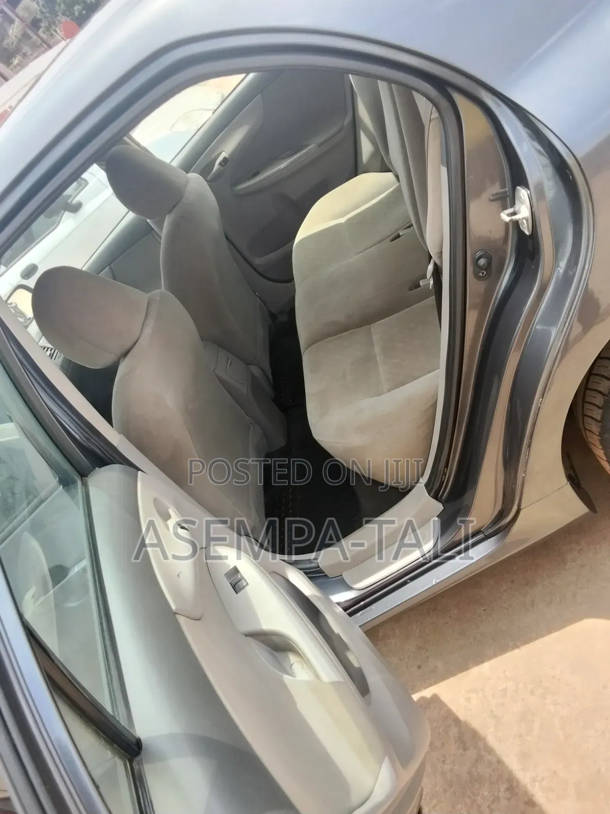Toyota Corolla LE 4dr Sedan (1.8L 4cyl 4A) 2010 Gray
