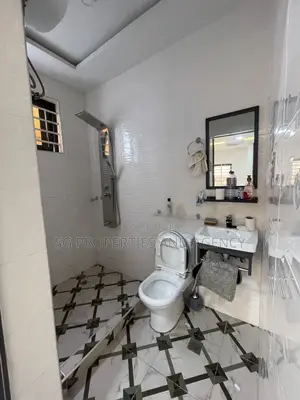 2bdrm House in Lashibi, Sakumono for sale