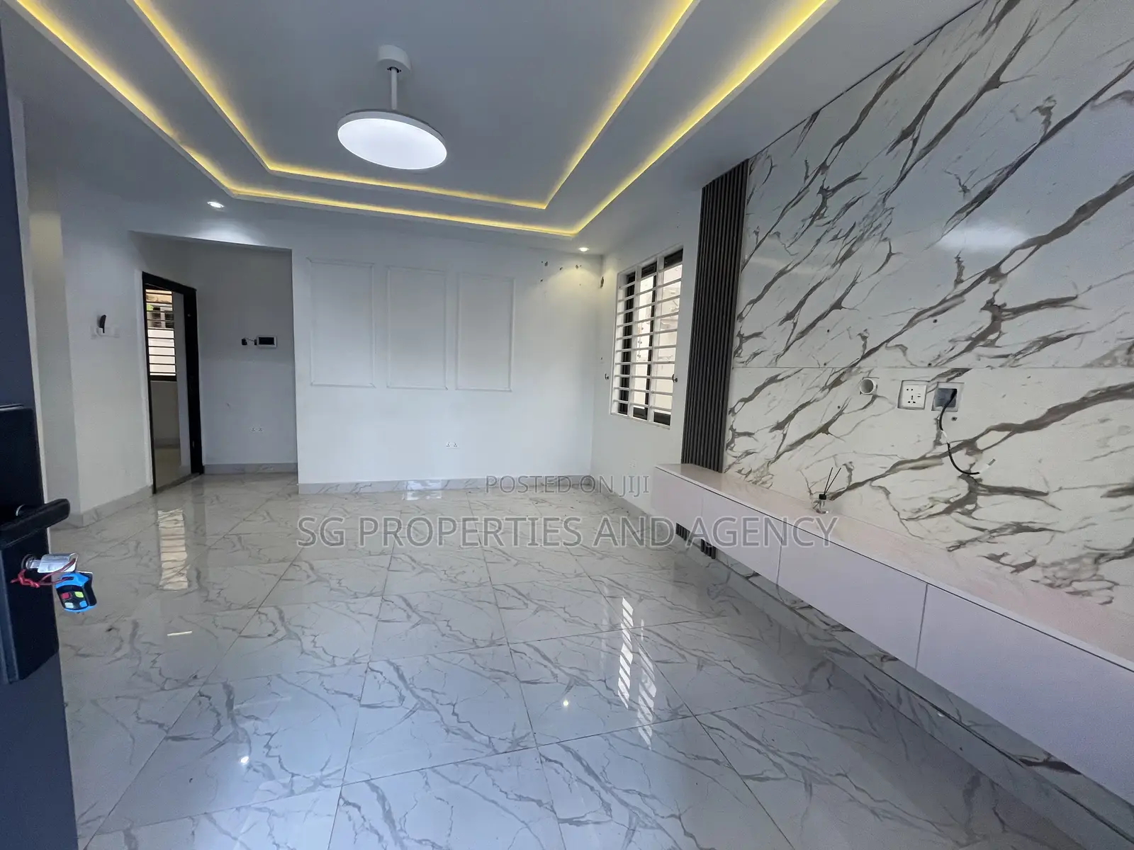 2bdrm House in Lashibi, Sakumono for sale