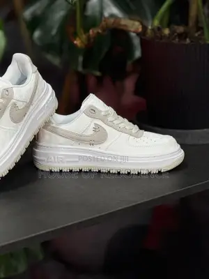 Nike Air Force 1 Luxe Pecan Gum